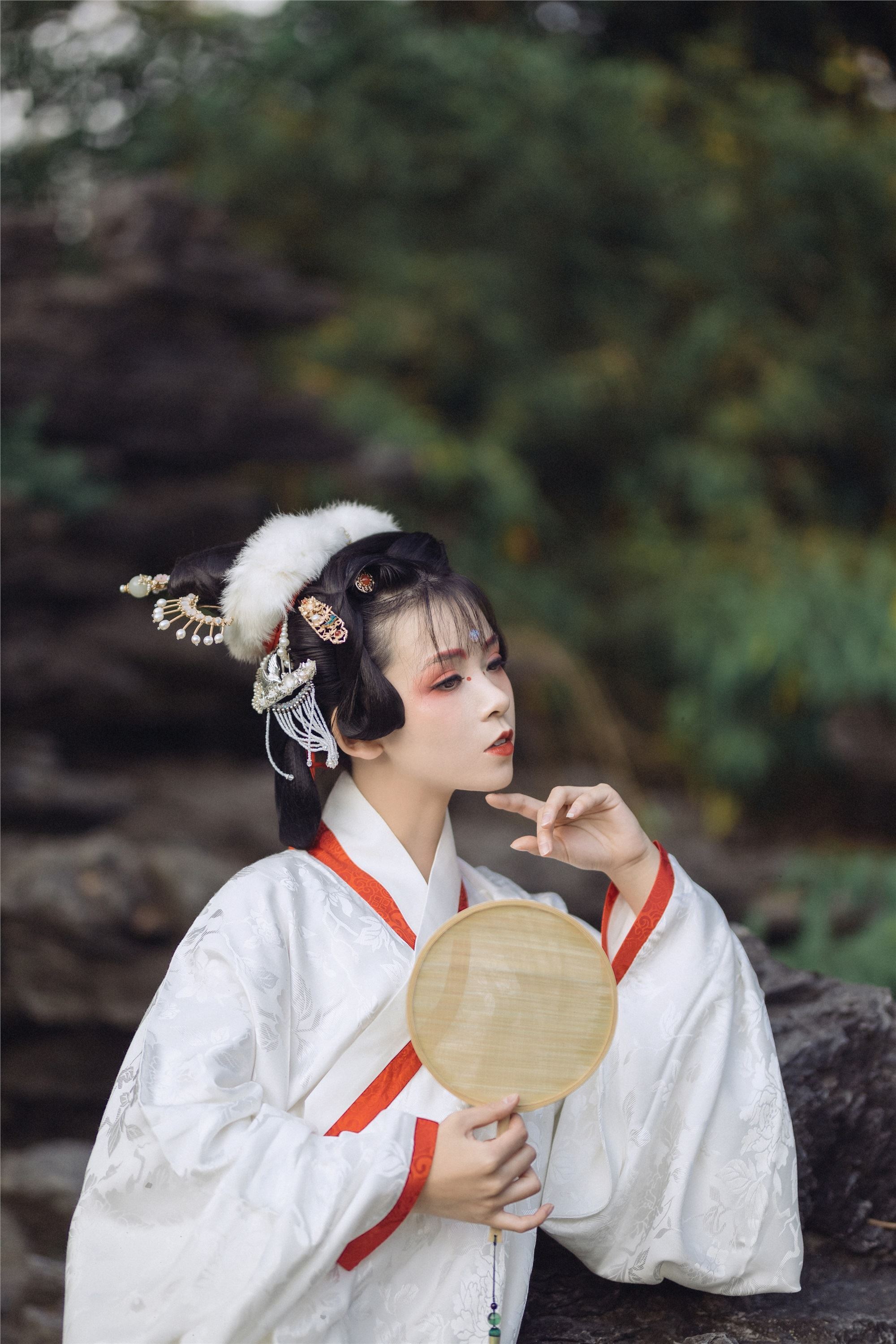 YITUYU艺图语 2021.09.04 茕兔 悠然